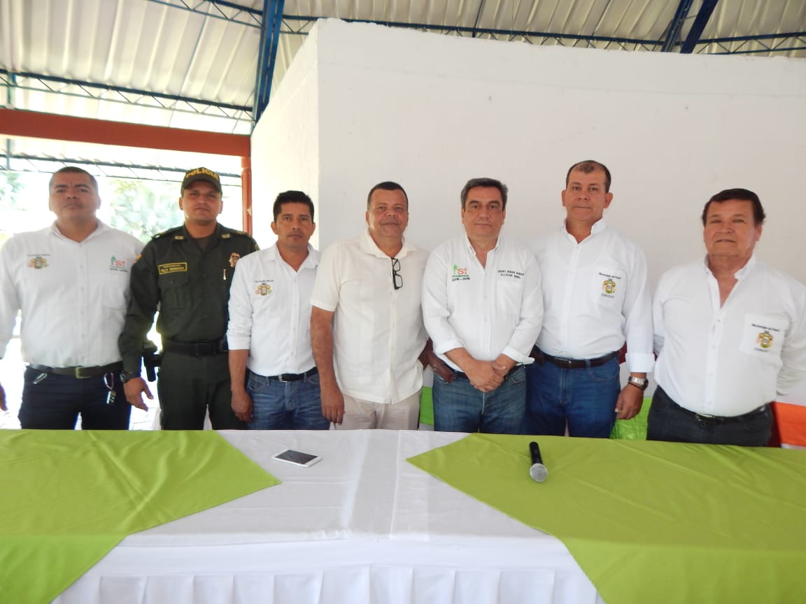 Alcalde Henry Durán; Samuel Cedeño, ingeniero de planeación; Carlos Torres, secretario de gobierno; Jaime Vargas, concejal; Armando Perdomo, concejal; Carlo Julio Oviedo, presidente del Concejo; subintendente Félix Reinoso, de la estación de Policía de Paicol.